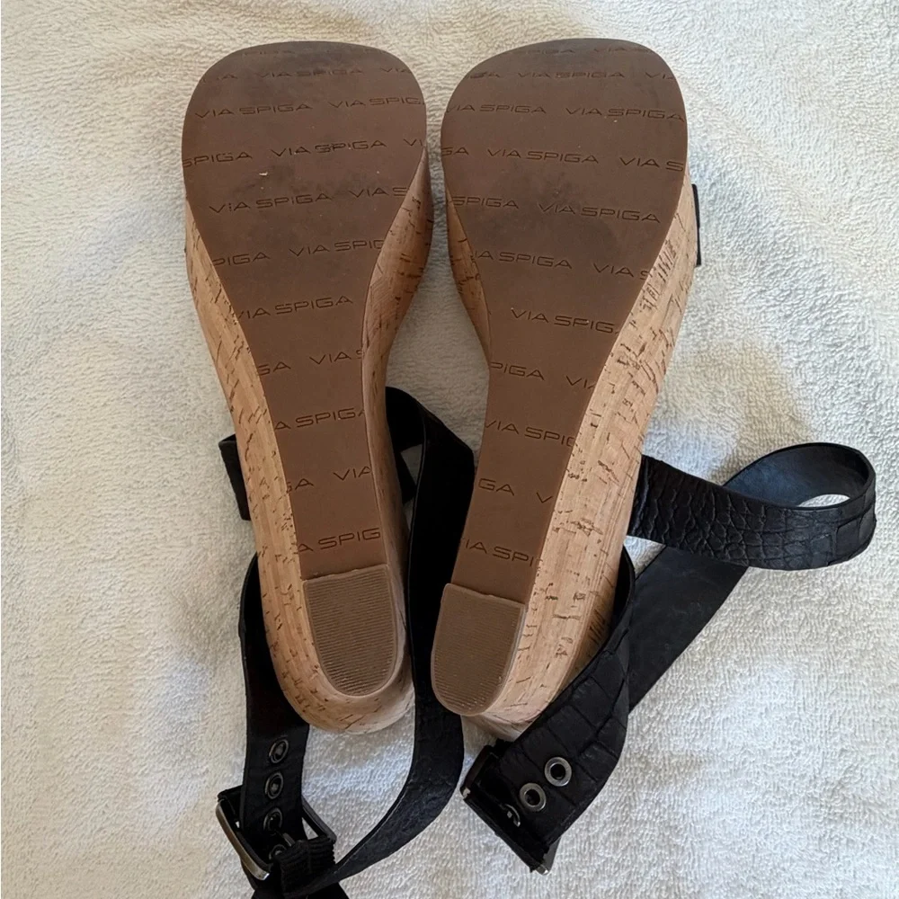 Via Spiga Black and Tan Wedge Sandals